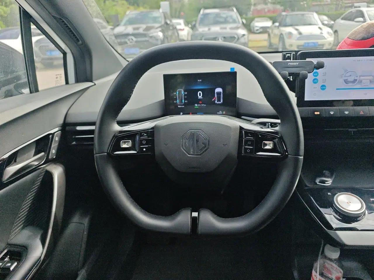 MG 4 EV 2022 425 km Luxury Edition — миниатюра 11