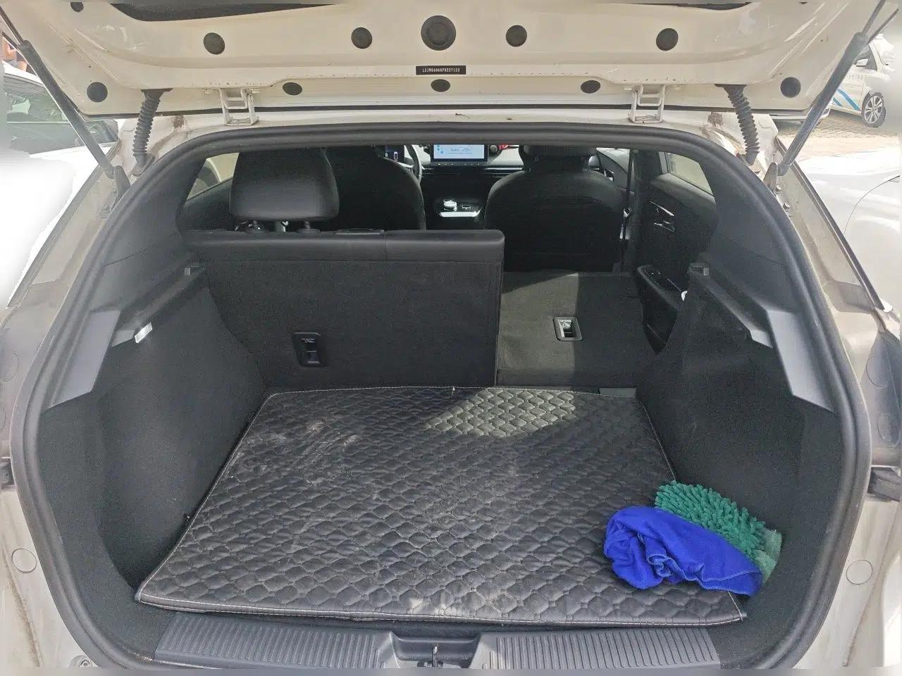 MG 4 EV 2022 425 km Luxury Edition — миниатюра 20