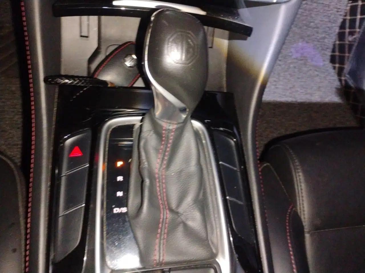 MG HS 2019 20T Automatic Two-Wheel Drive Luxury Edition China VI Standard — миниатюра 15