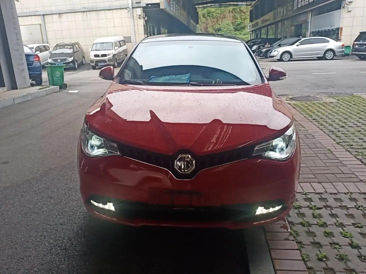 MG GT 2016 1.5L Automatic Value-Added Luxury Edition — миниатюра 2