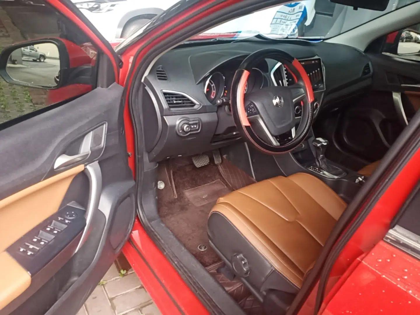 MG GT 2016 1.5L Automatic Value-Added Luxury Edition — миниатюра 19