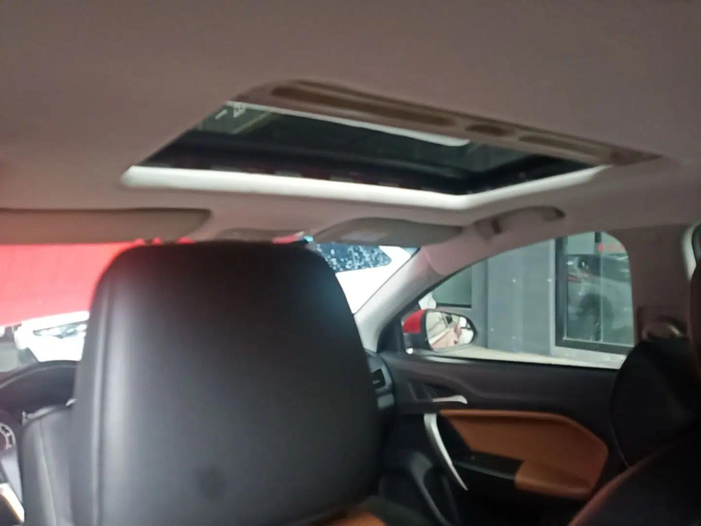 MG GT 2016 1.5L Automatic Value-Added Luxury Edition — миниатюра 21