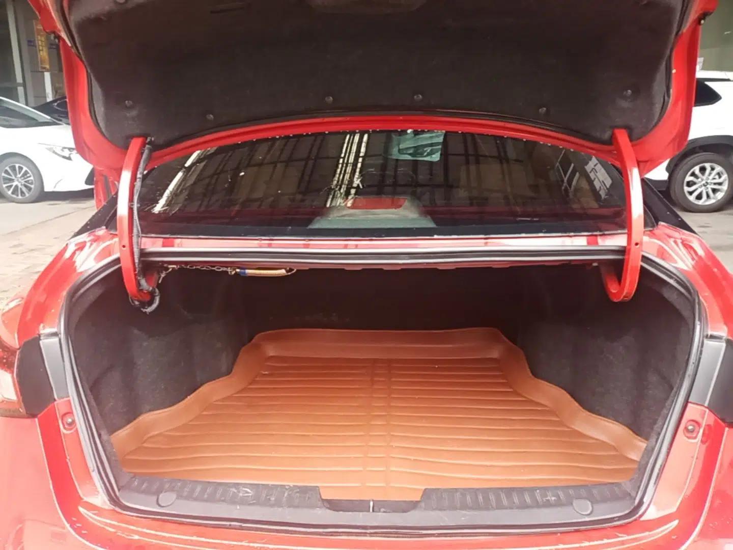 MG GT 2016 1.5L Automatic Value-Added Luxury Edition — миниатюра 22