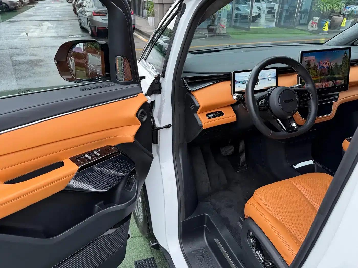 Wingzhen L380 2024 Model, 140-degree, 6-seater, 4WD Ultra — миниатюра 4