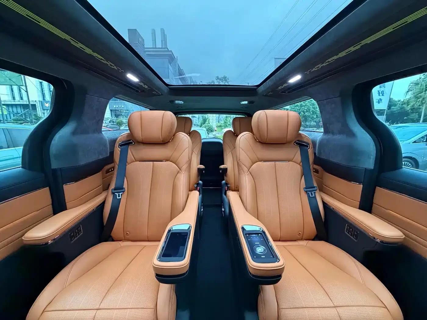 Wingzhen L380 2024 Model, 140-degree, 6-seater, 4WD Ultra — миниатюра 9