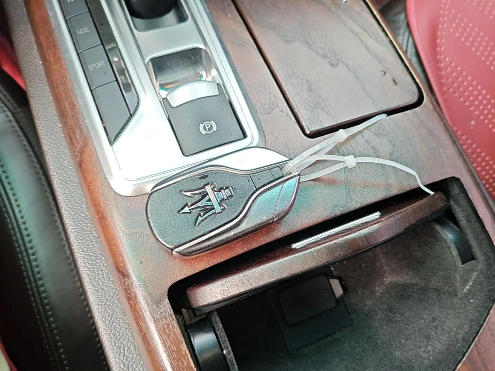 Maserati Ghibli 2014 3.0T Standard Edition — миниатюра 12