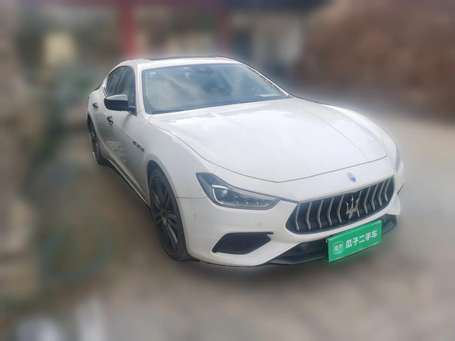 Maserati Ghibli 2018 3.0T Sport Edition — миниатюра 3