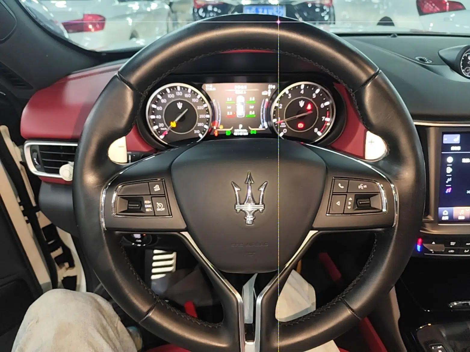 Maserati Levante 2021 3.0T Standard Edition — миниатюра 14