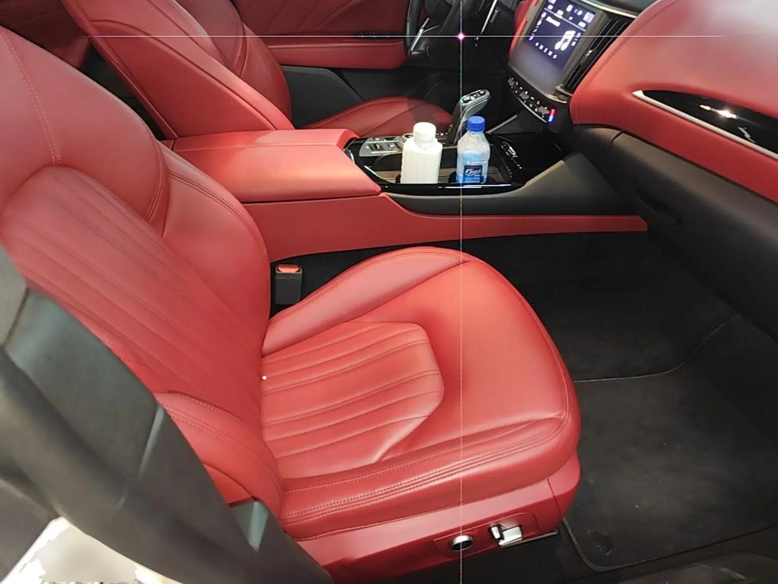Maserati Levante 2021 3.0T Standard Edition — миниатюра 23