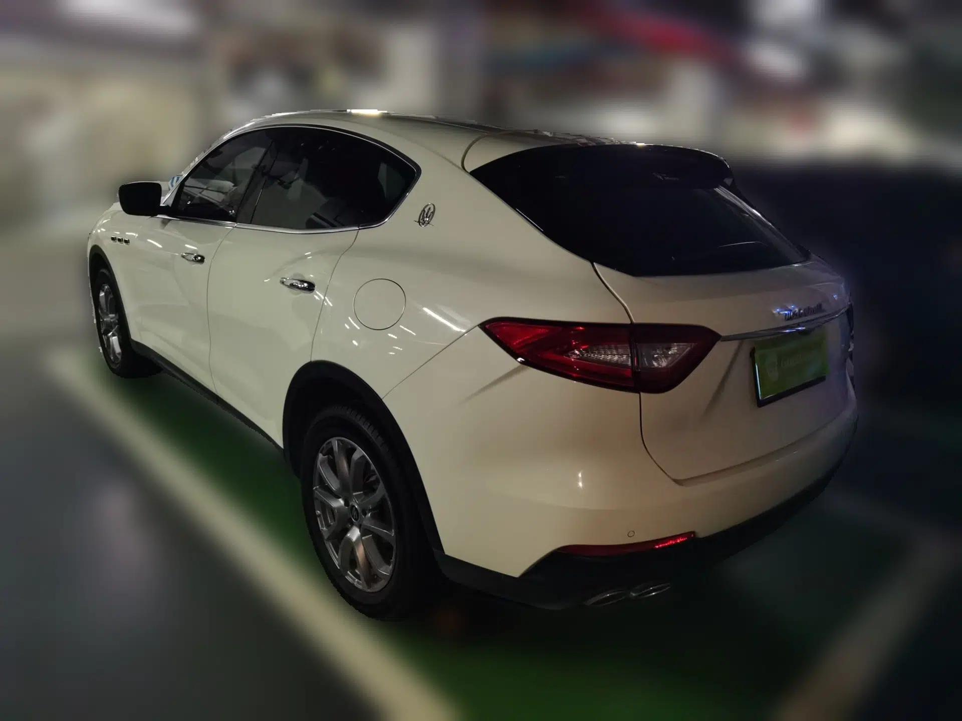 Maserati Levante 2019 3.0T Standard Version China VI — миниатюра 4