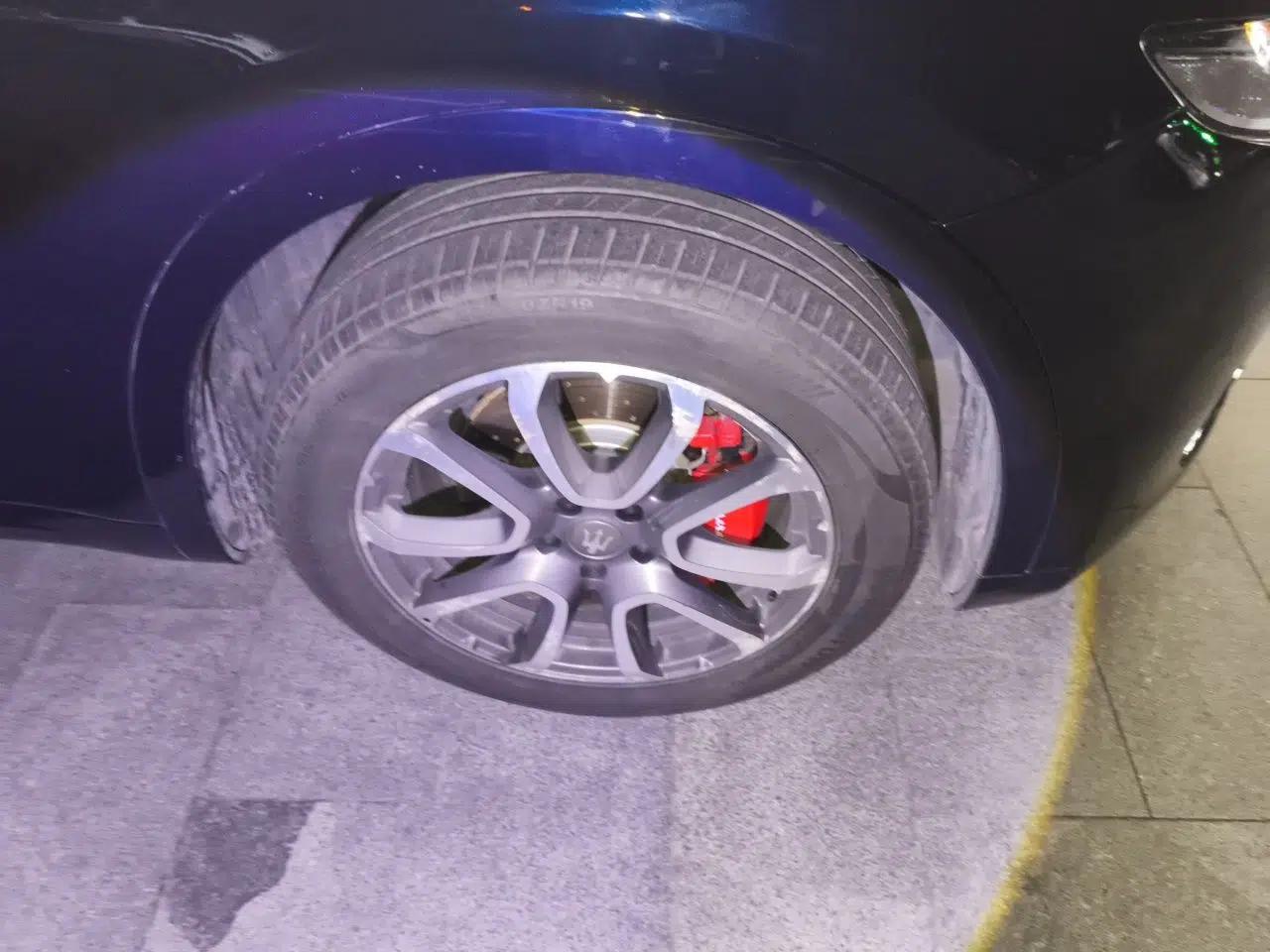 Maserati Levante 2016 3.0T Standard Edition — миниатюра 8