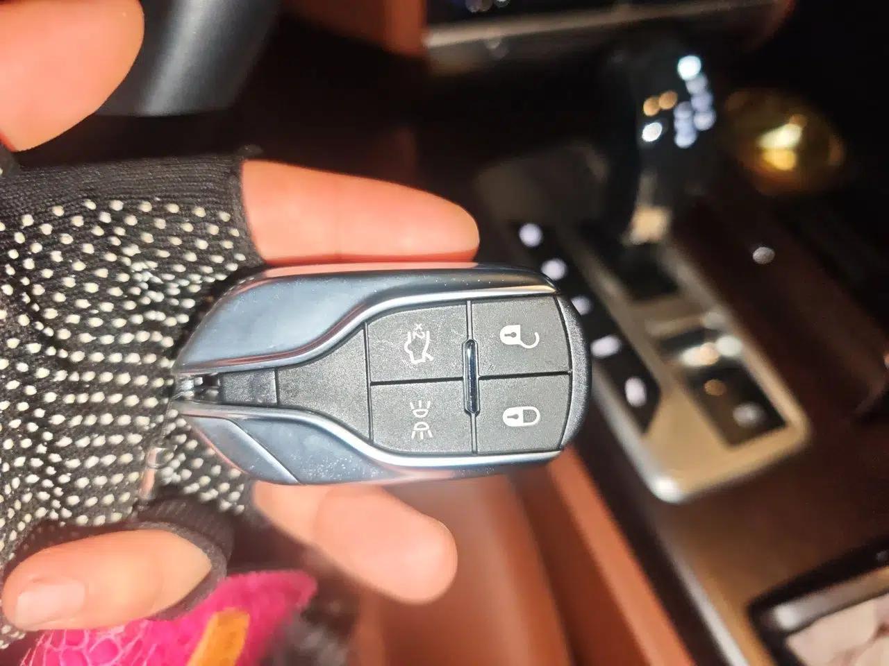 Maserati President 2013 3.0T Standard Model — миниатюра 9