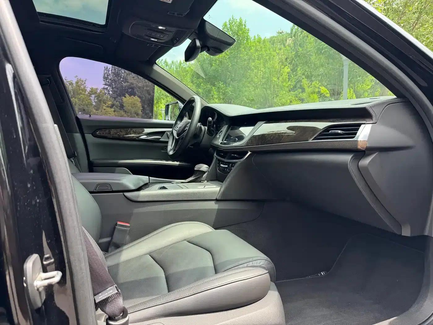 2016 Cadillac CT6 28T Luxury — миниатюра 11