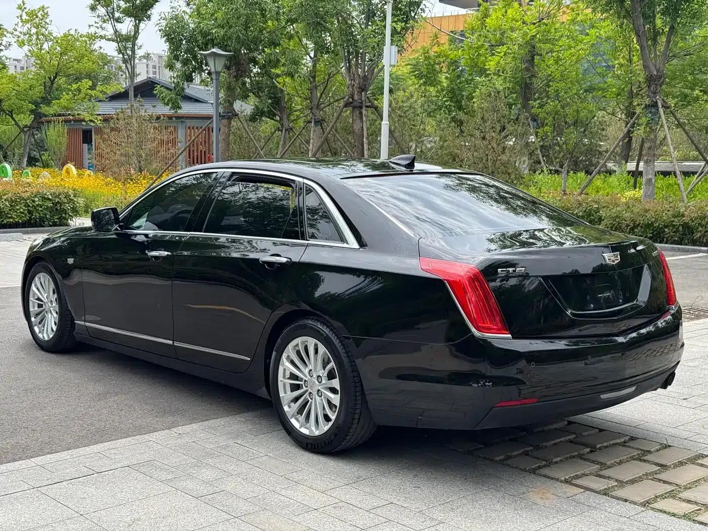 2016 Cadillac CT6 28T Luxury — миниатюра 4
