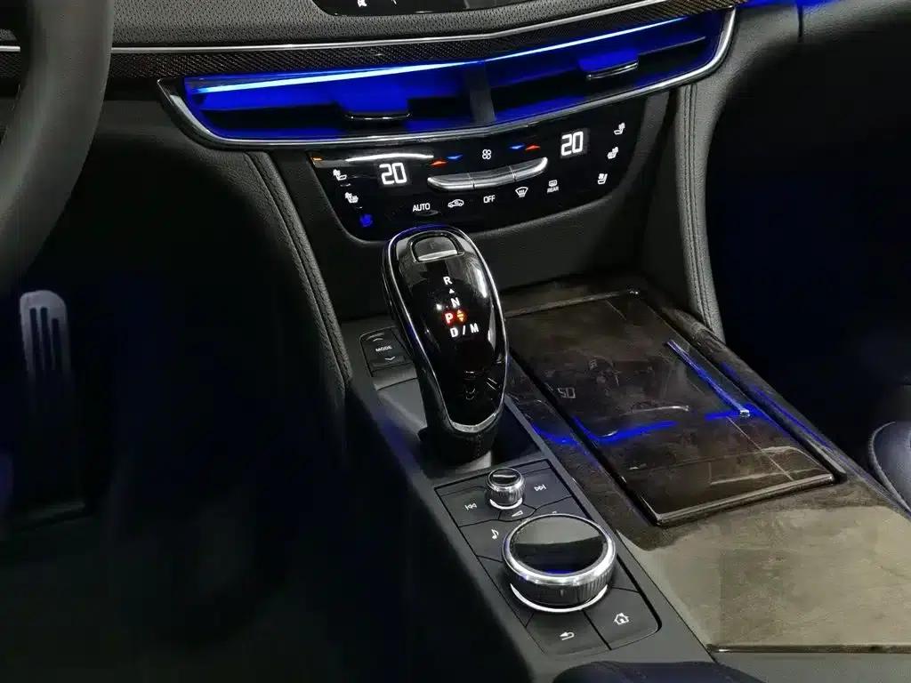 2021 Cadillac CT6 28T Luxury — миниатюра 13