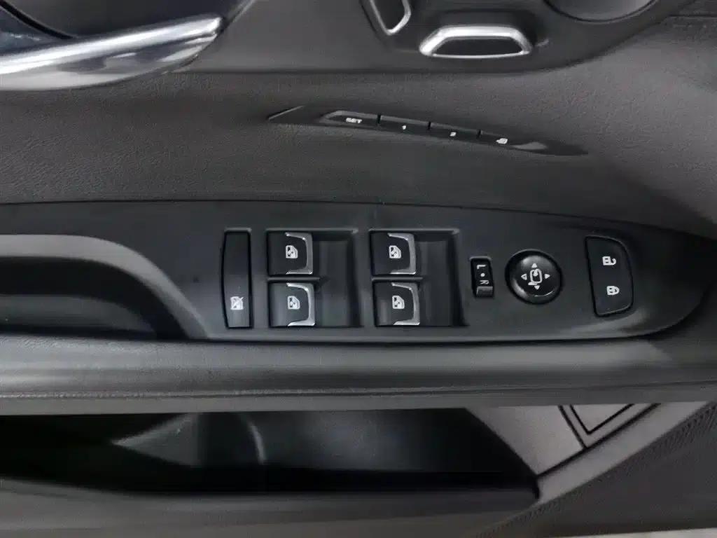 2021 Cadillac CT6 28T Luxury — миниатюра 9
