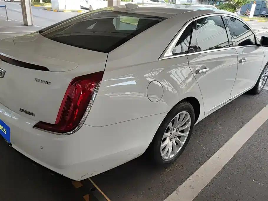 2018 Cadillac XTS 28T Elite — миниатюра 3