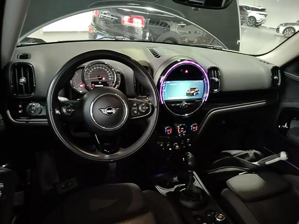 MINI Countryman 2019 2.0T COOPER S ALL4 Classic Edition — миниатюра 13