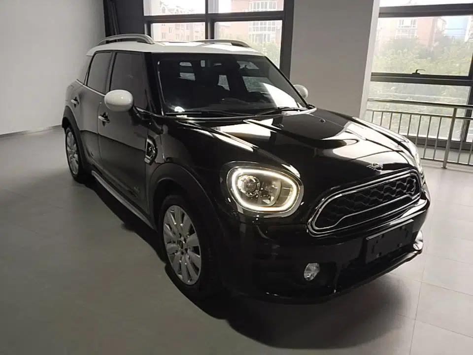 MINI Countryman 2019 2.0T COOPER S ALL4 Classic Edition — миниатюра 3