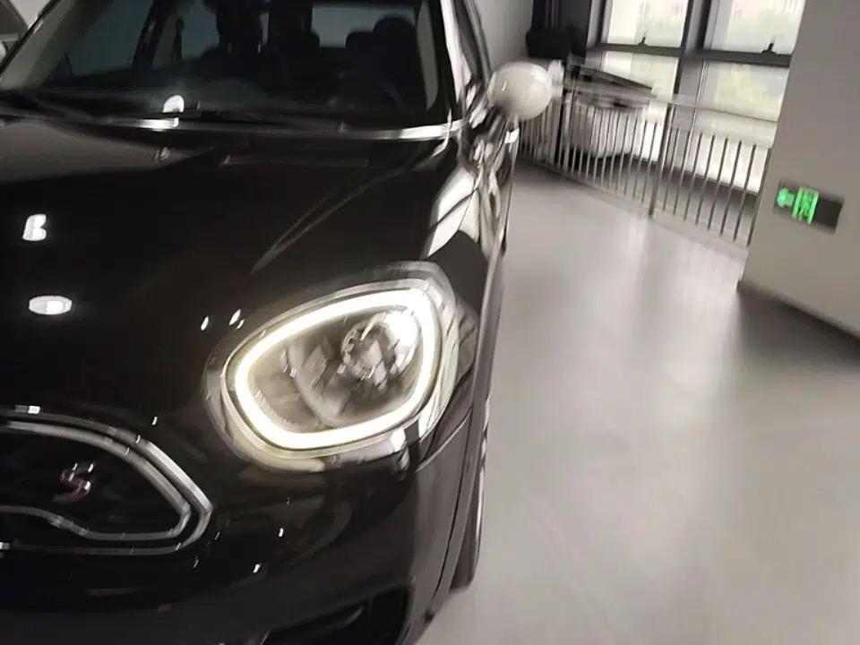 MINI Countryman 2019 2.0T COOPER S ALL4 Classic Edition — миниатюра 9