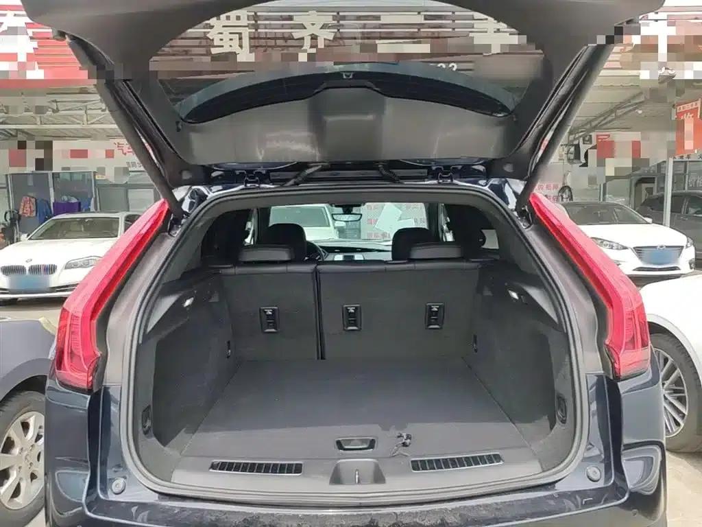 Cadillac XT4 2021 28T Two-Wheel Drive Premium Edition — миниатюра 19