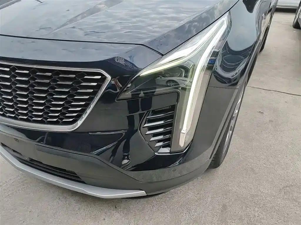 Cadillac XT4 2021 28T Two-Wheel Drive Premium Edition — миниатюра 24