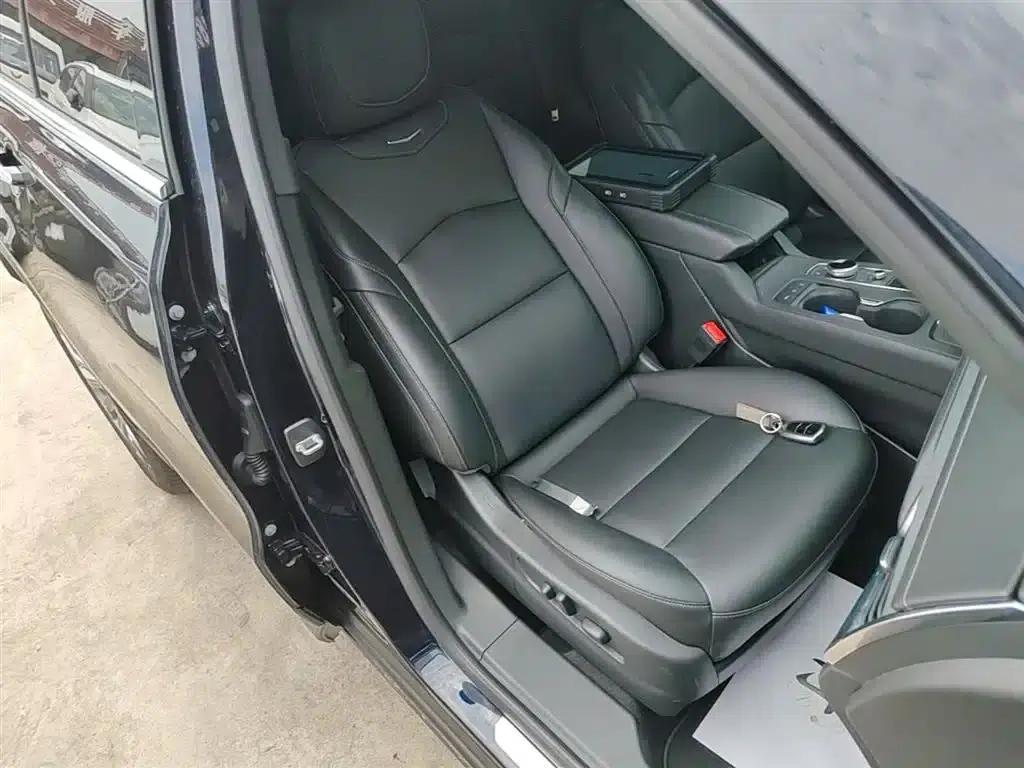 Cadillac XT4 2021 28T Two-Wheel Drive Premium Edition — миниатюра 25