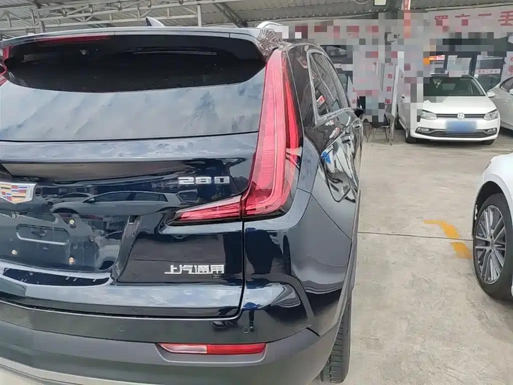 Cadillac XT4 2021 28T Two-Wheel Drive Premium Edition — миниатюра 8