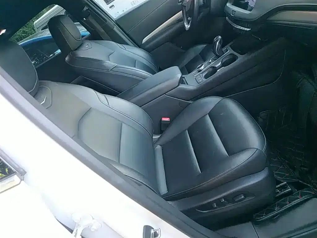 2018 Cadillac XT4 28T AWD Premium — миниатюра 25