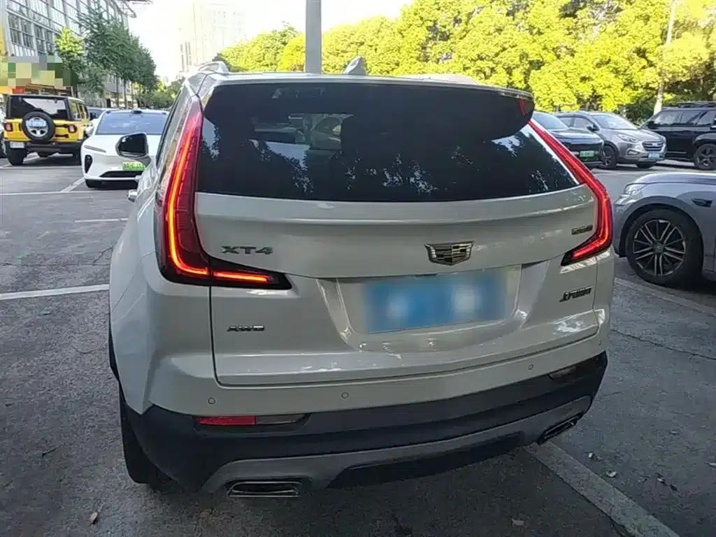 2018 Cadillac XT4 28T AWD Premium — миниатюра 6