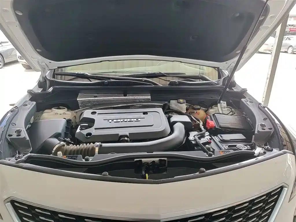 2018 Cadillac XT4 28T 2WD Luxury — миниатюра 20