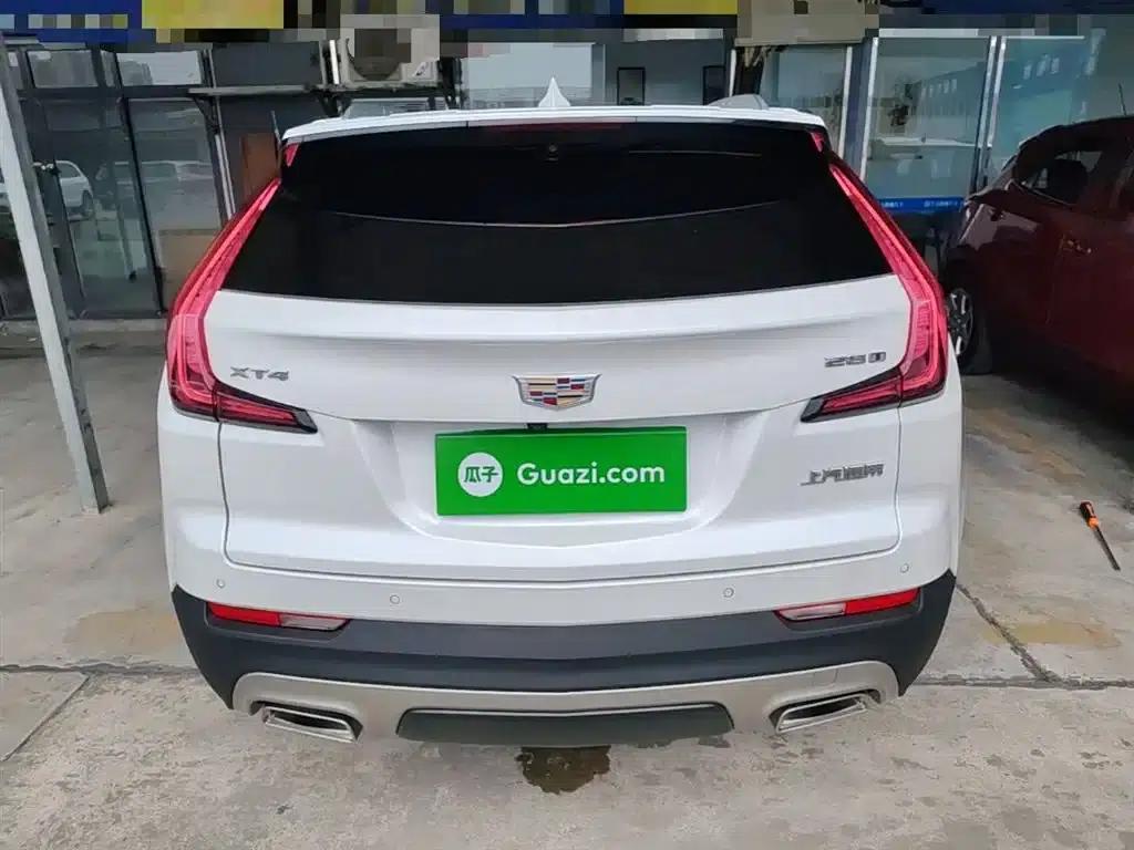 2018 Cadillac XT4 28T 2WD Luxury — миниатюра 6