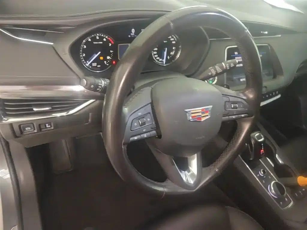 2018 Cadillac XT4 28T Two-Wheel Drive Technical Edition — миниатюра 11