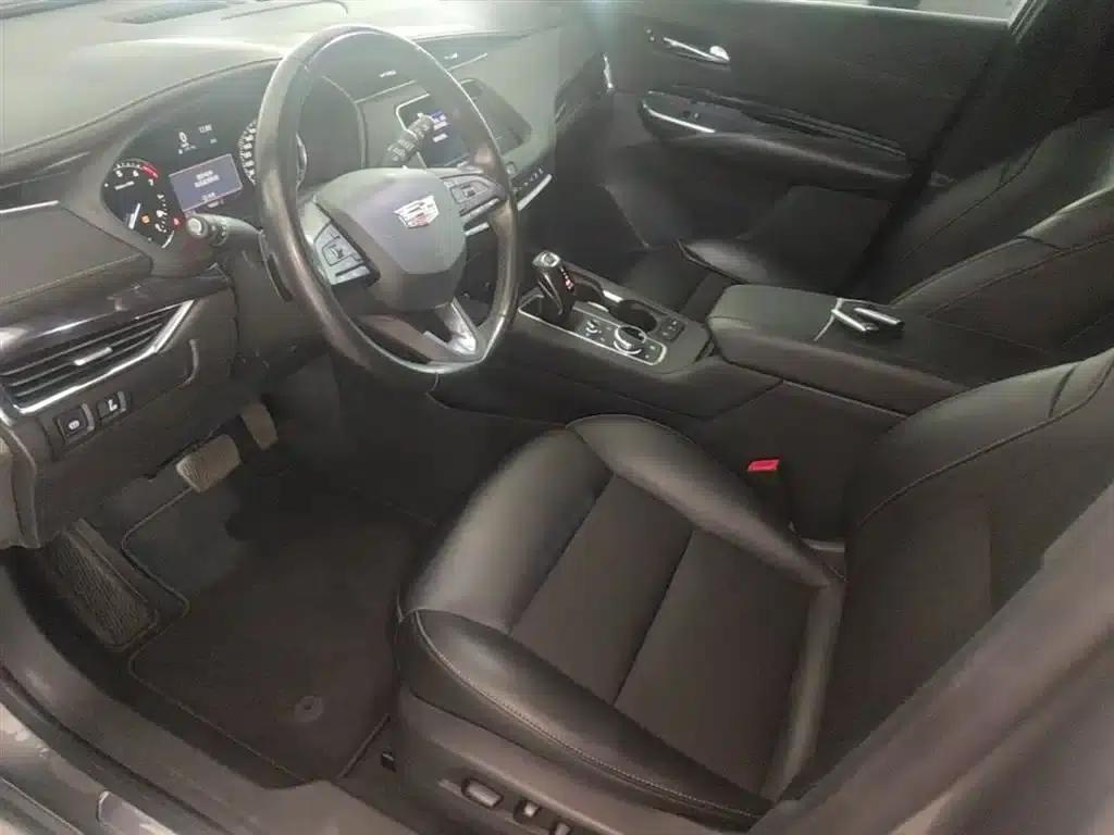 2018 Cadillac XT4 28T Two-Wheel Drive Technical Edition — миниатюра 15