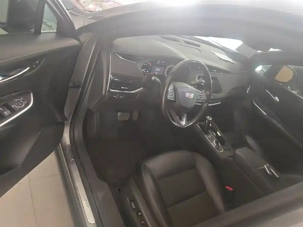 2018 Cadillac XT4 28T Two-Wheel Drive Technical Edition — миниатюра 16
