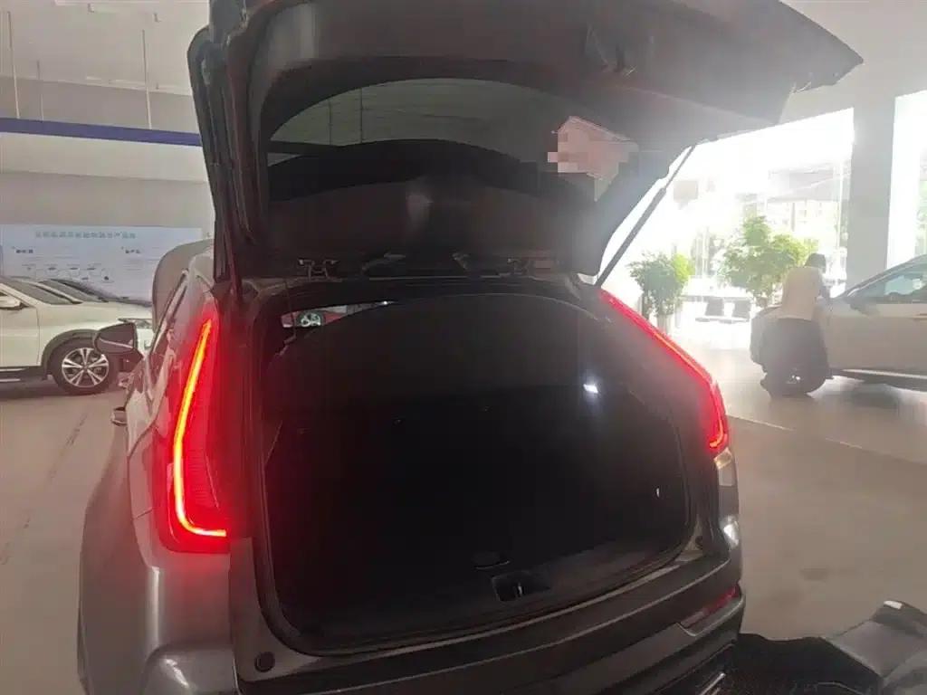 2018 Cadillac XT4 28T Two-Wheel Drive Technical Edition — миниатюра 19