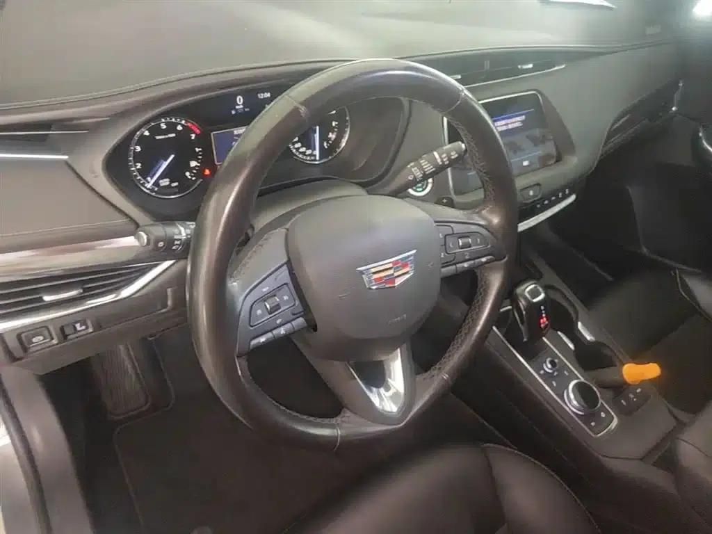 2018 Cadillac XT4 28T Two-Wheel Drive Technical Edition — миниатюра 10