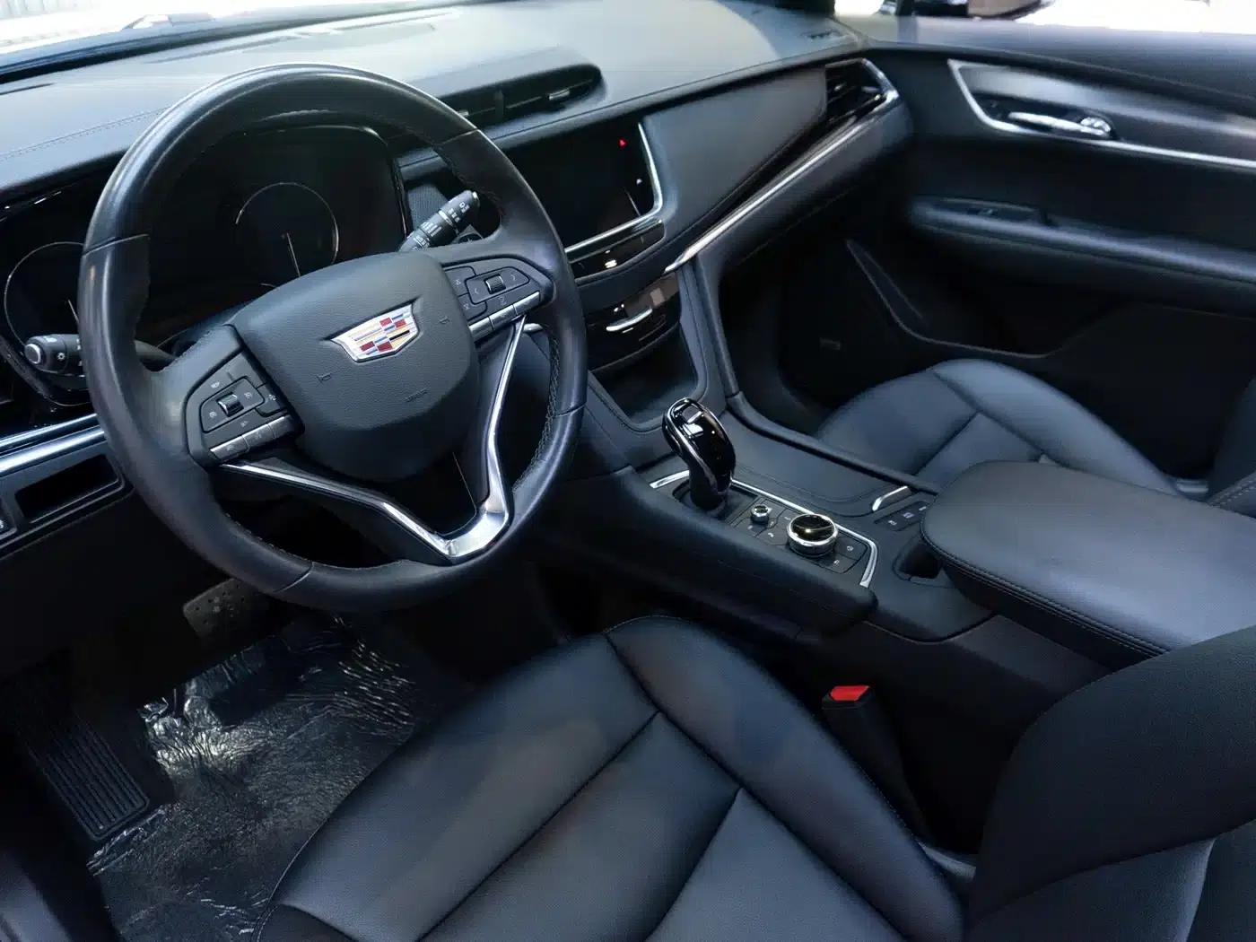 Cadillac XT6 2022 2.0T 7-seater AWD Fashion Edition — миниатюра 6