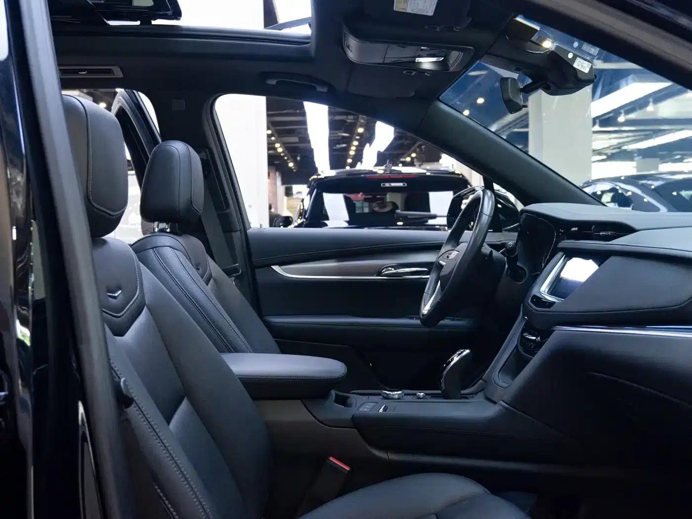 Cadillac XT6 2022 2.0T 7-seater AWD Fashion Edition — миниатюра 8