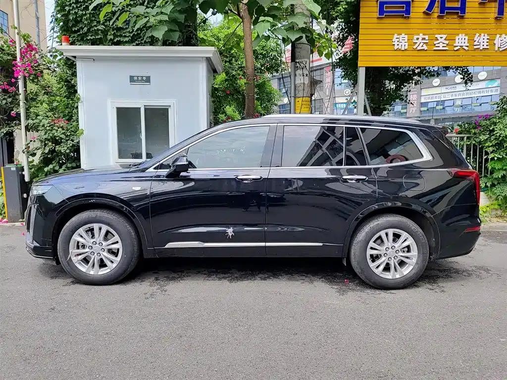 Cadillac XT6 2021 28T Six-Seat Luxury Edition — миниатюра 3