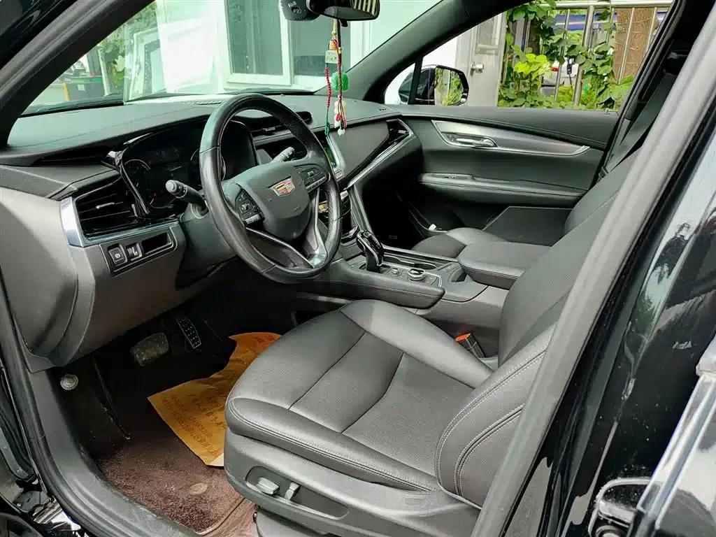 Cadillac XT6 2021 28T Six-Seat Luxury Edition — миниатюра 7