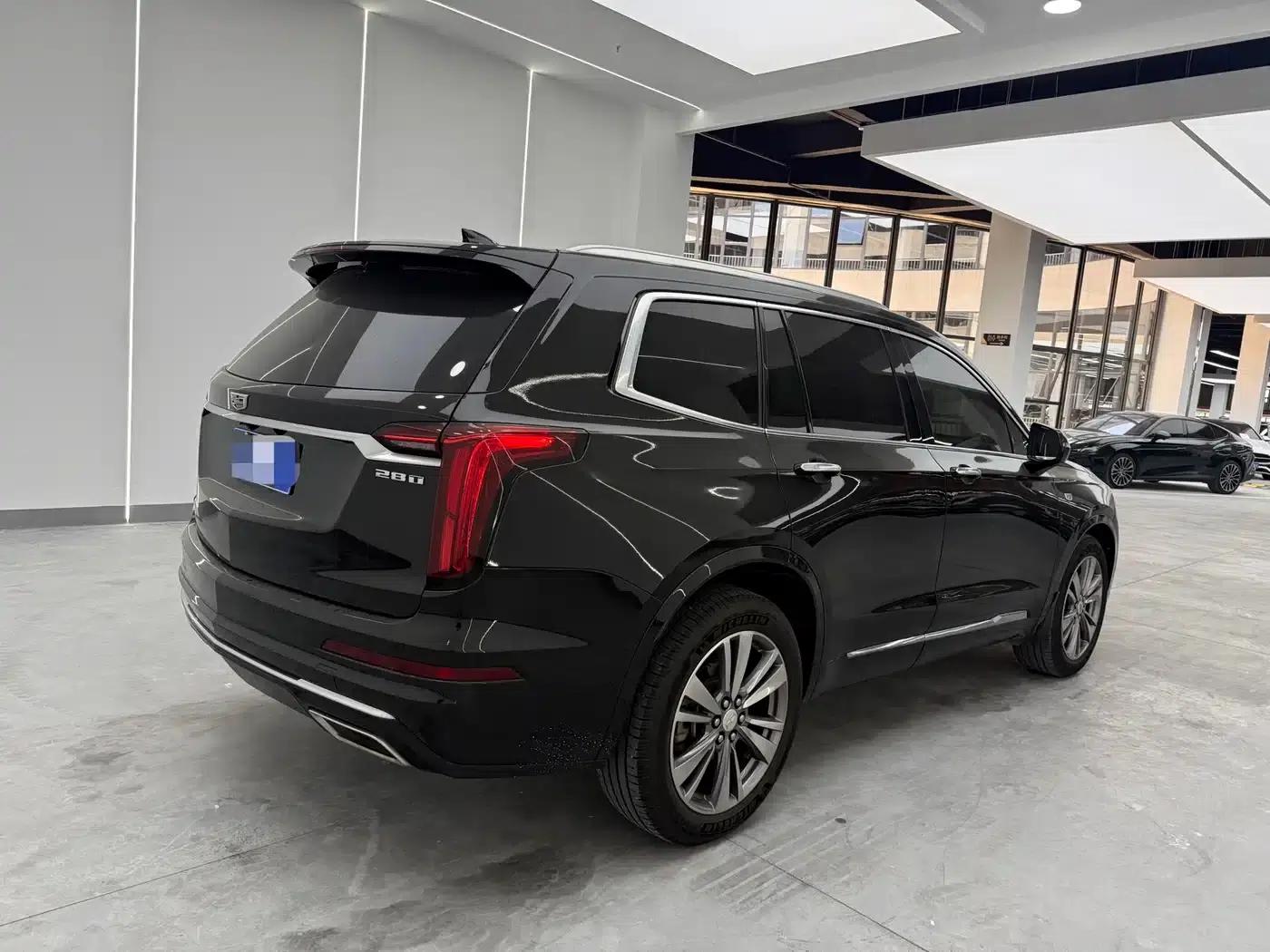 2020 Cadillac XT6 28T Six-Seat AWD Luxury — миниатюра 16