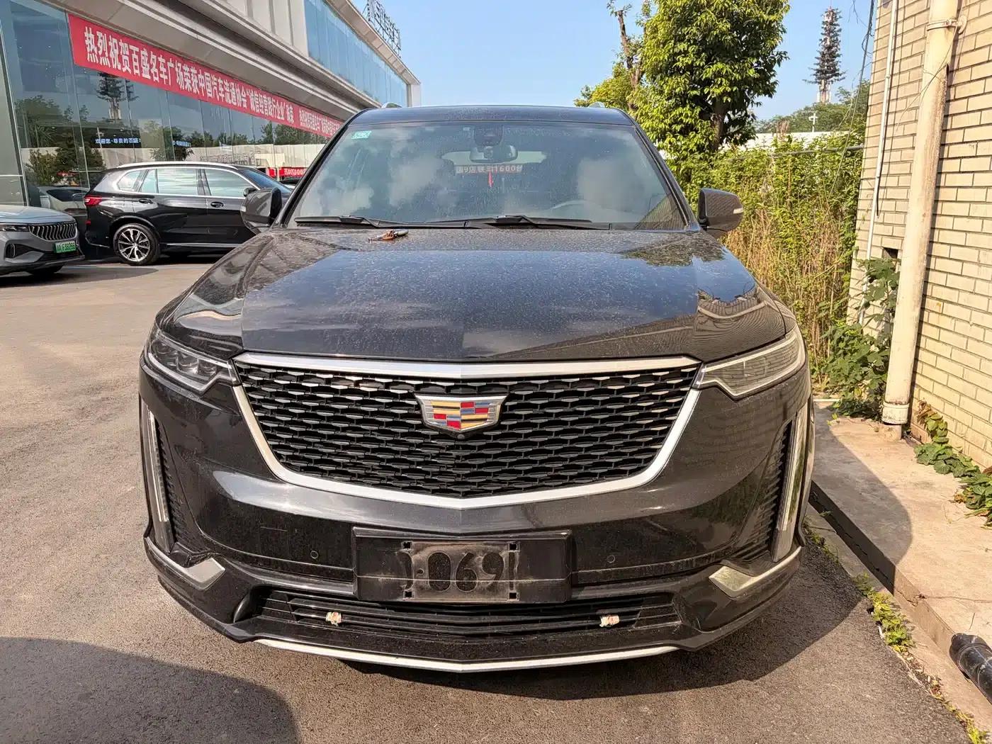 Cadillac XT6 2022 2.0T Six-Seat AWD Luxury — миниатюра 2