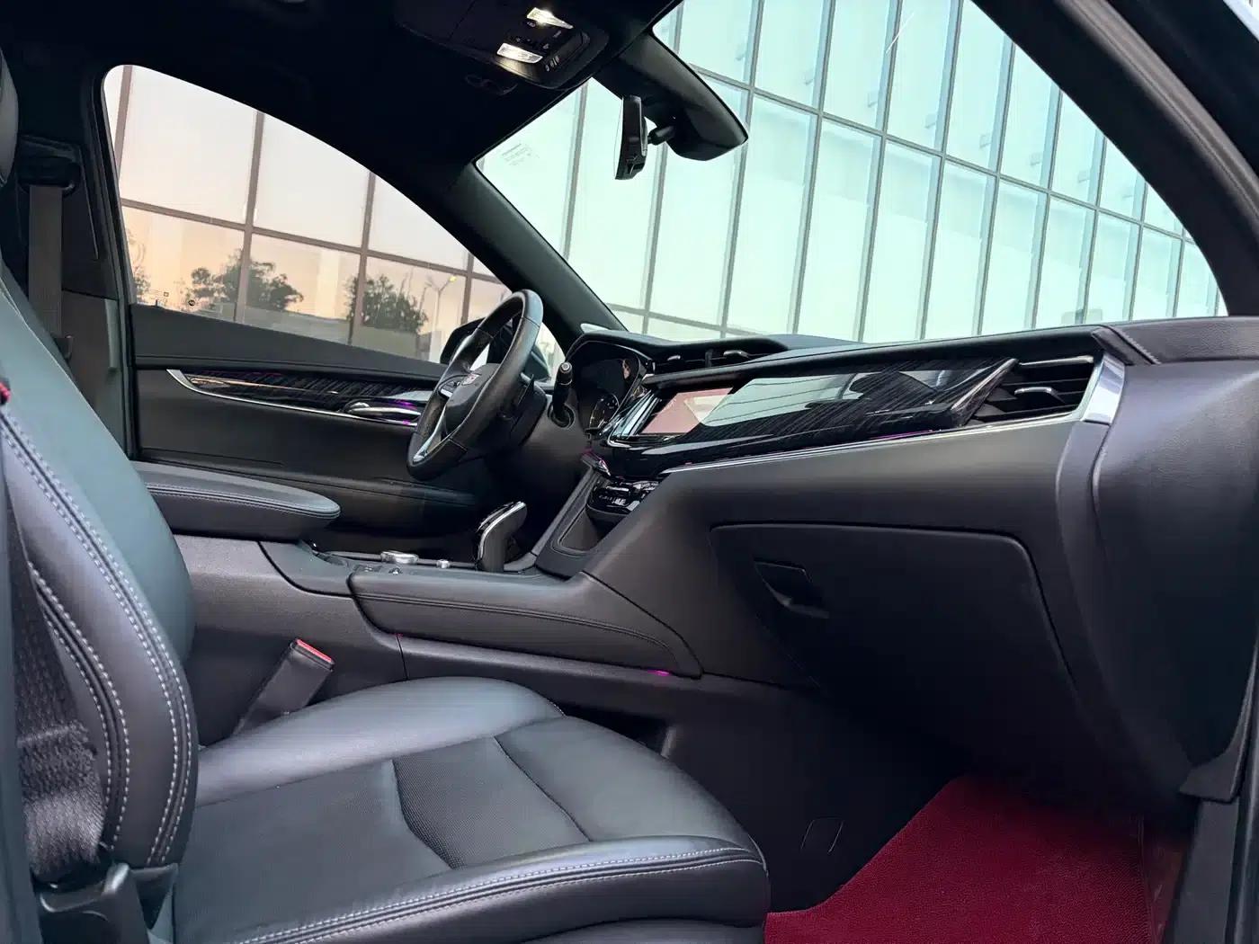 Cadillac XT6 2022 2.0T Six-Seat AWD Luxury — миниатюра 15