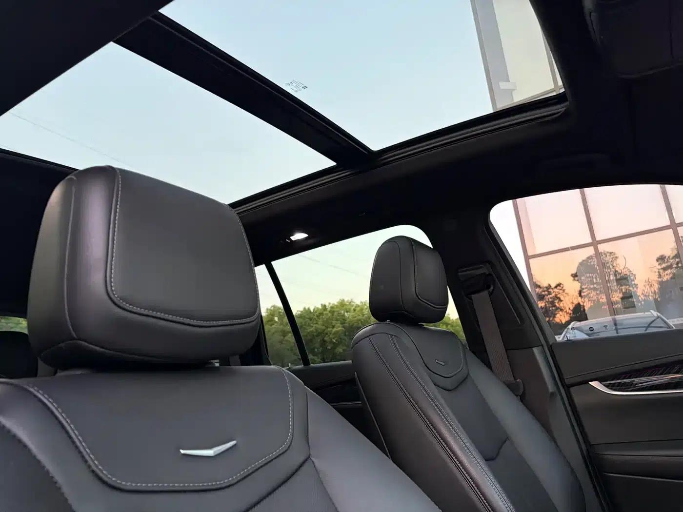 Cadillac XT6 2022 2.0T Six-Seat AWD Luxury — миниатюра 16