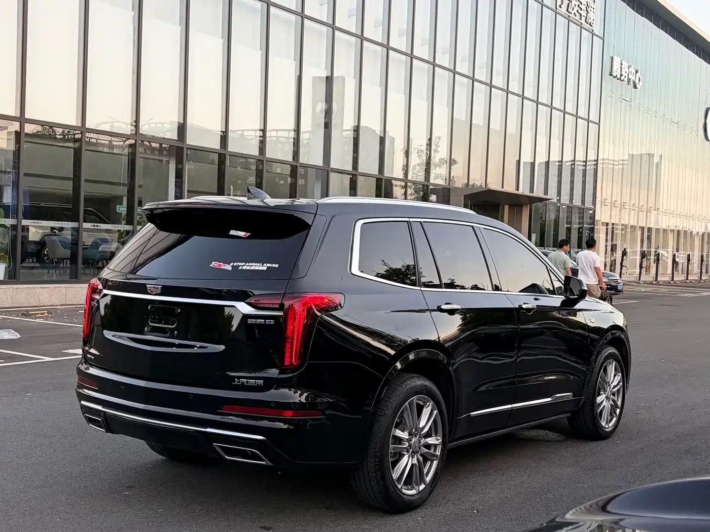 Cadillac XT6 2022 2.0T Six-Seat AWD Luxury — миниатюра 19