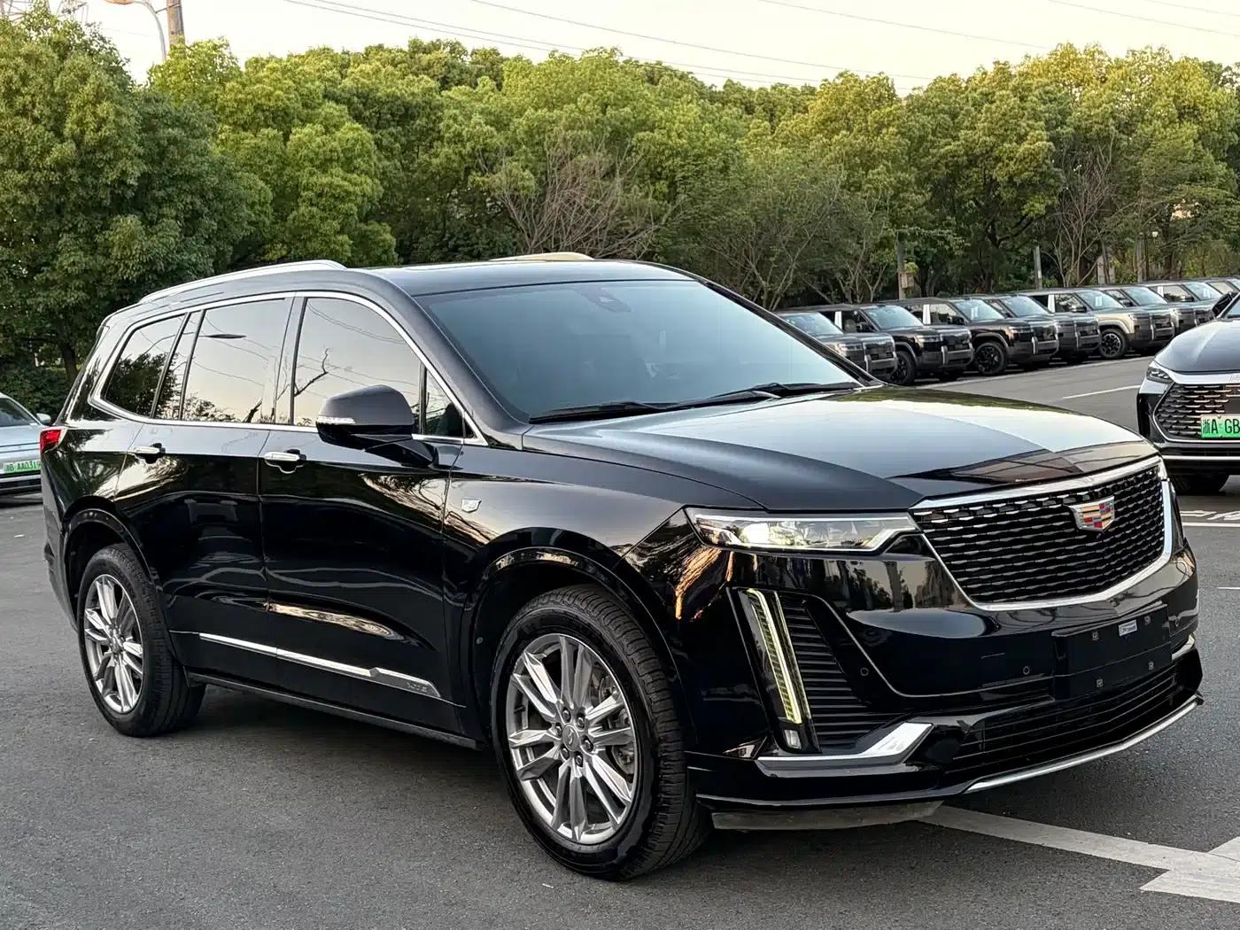 Cadillac XT6 2022 2.0T Six-Seat AWD Luxury — миниатюра 3