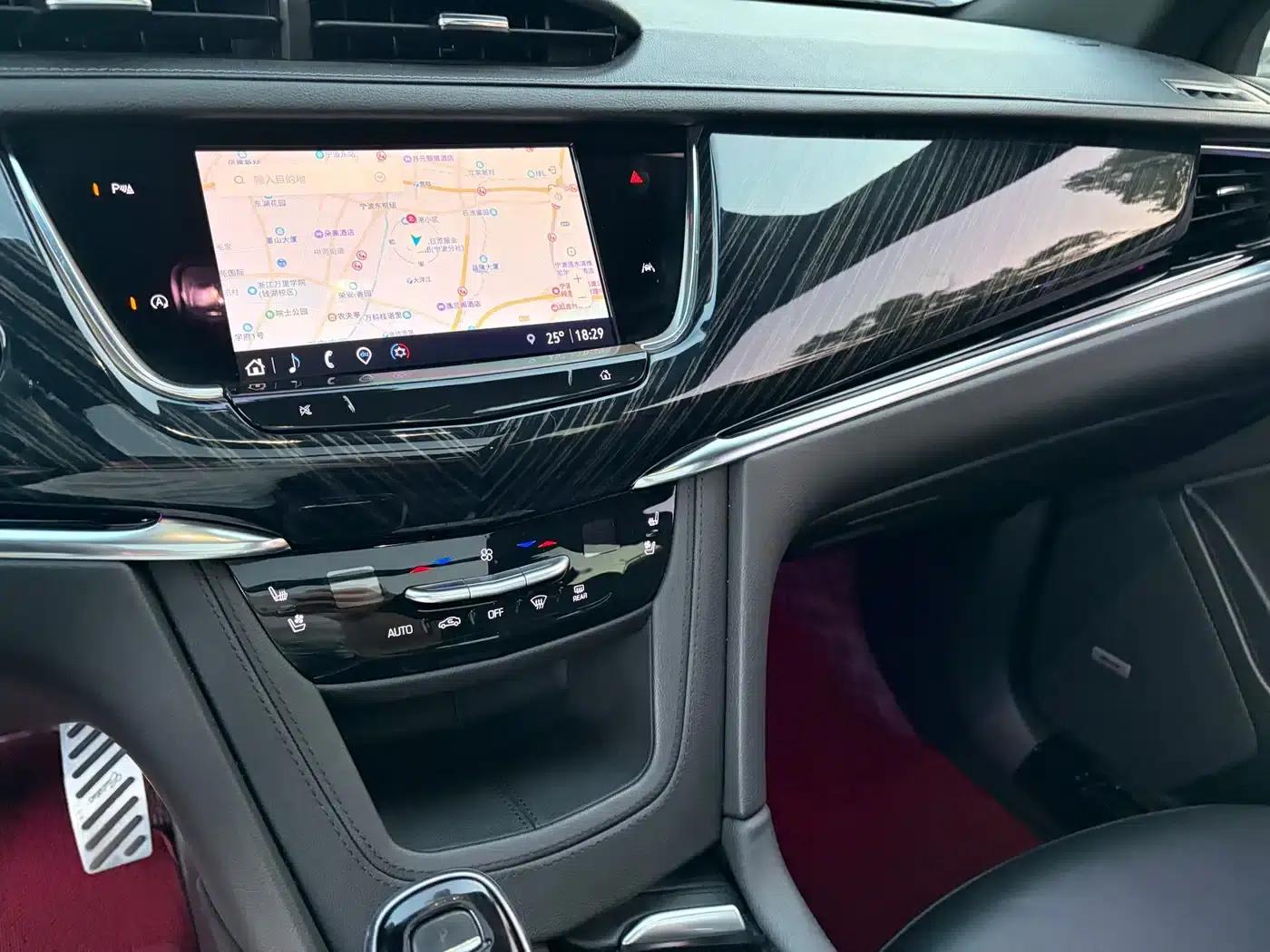 Cadillac XT6 2022 2.0T Six-Seat AWD Luxury — миниатюра 6