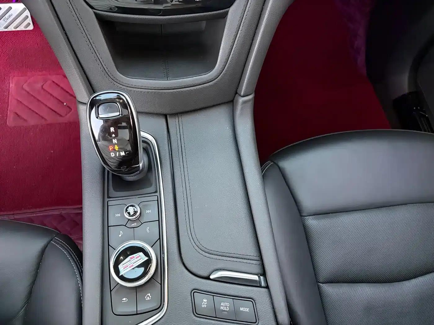 Cadillac XT6 2022 2.0T Six-Seat AWD Luxury — миниатюра 7