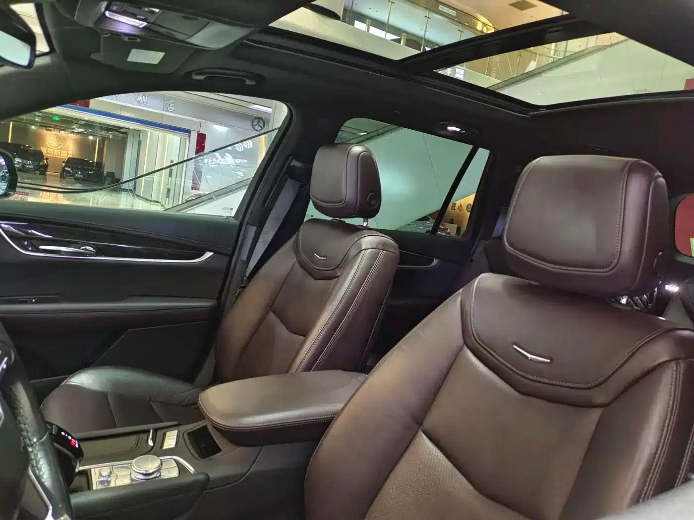 2020 Cadillac XT6 28T Six-Seat AWD Luxury — миниатюра 14
